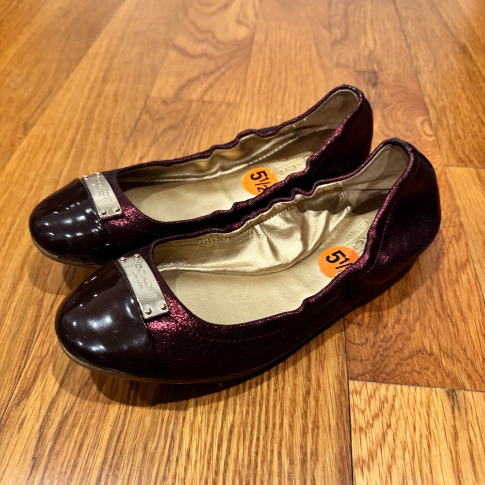 Coach Darsi Purple Glitter Elastic Ballet Flats Patent Toe Shoes 5.5